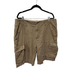 Union Bay Tan Cargo Shorts Men's Size 38 Pockets Utility Neutral Closet Staple